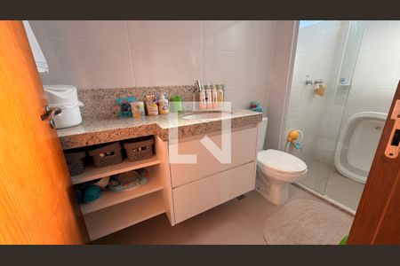 Banheiro da Suíte 1 de apartamento à venda com 3 quartos, 106m² em Jardim Atlantico, Goiânia