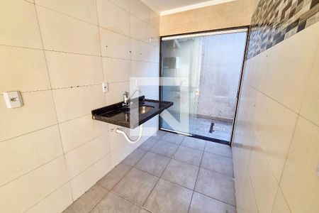 Cozinha de casa de condomínio para alugar com 1 quarto, 60m² em Maracanã, Praia Grande
