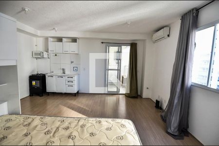 Sala/Quarto de kitnet/studio para alugar com 1 quarto, 33m² em Santo Cristo, Rio de Janeiro