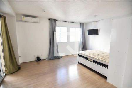 Sala/Quarto de kitnet/studio para alugar com 1 quarto, 33m² em Santo Cristo, Rio de Janeiro