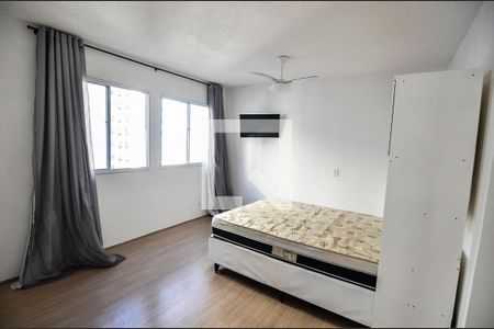 Sala/Quarto de kitnet/studio para alugar com 1 quarto, 33m² em Santo Cristo, Rio de Janeiro