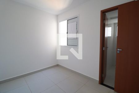 Quarto 2 - Suíte de apartamento para alugar com 2 quartos, 47m² em Novo Mundo, Uberlândia