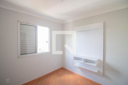 QUARTO 1 de apartamento para alugar com 2 quartos, 49m² em Vila Amélia, São Paulo