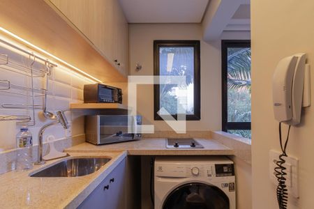 Cozinha e Área de Serviço de apartamento para alugar com 1 quarto, 47m² em Itaim Bibi, São Paulo