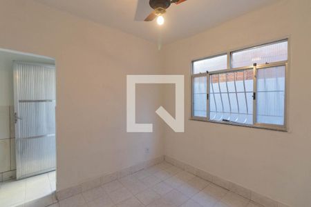 Sala de casa para alugar com 1 quarto, 60m² em Gradim, São Gonçalo