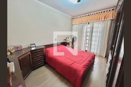 Casa à venda com 3 quartos, 166m² em Jardim Iva, São Paulo
