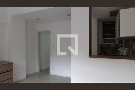 Apartamento à venda com 1 quarto, 27m² em Catete, Rio de Janeiro