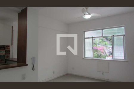 Apartamento à venda com 1 quarto, 27m² em Catete, Rio de Janeiro