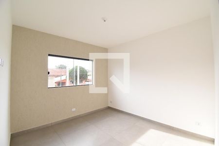 Quarto 1 de casa para alugar com 3 quartos, 70m² em Pinheirinho, Curitiba