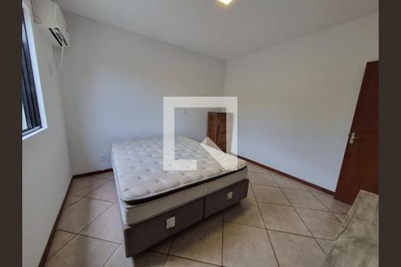 Quarto 1 de apartamento para alugar com 3 quartos, 96m² em Lagoa da Conceição, Florianópolis