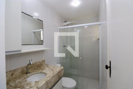 Banheiro Social de apartamento para alugar com 2 quartos, 90m² em Praia do Flamengo, Salvador