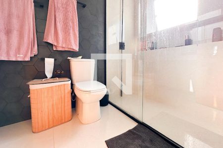 Banheiro da Suíte 1 de casa para alugar com 3 quartos, 180m² em Vila Alvinopolis, São Bernardo do Campo