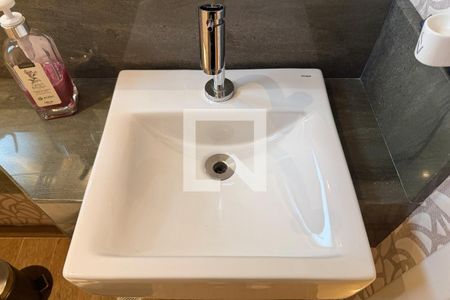 Lavabo de apartamento para alugar com 3 quartos, 148m² em Gonzaga, Santos