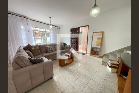 Sala de casa para alugar com 2 quartos, 176m² em Vila Universitaria, São Paulo