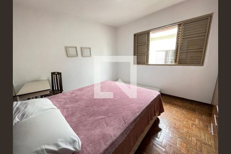 Quarto 2 de casa para alugar com 2 quartos, 176m² em Vila Universitaria, São Paulo