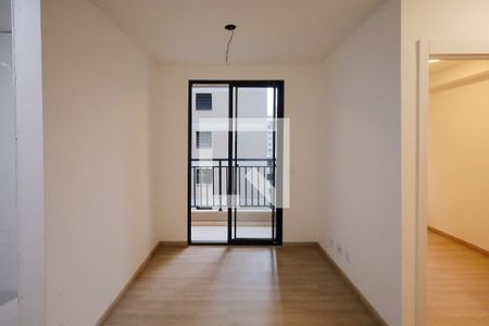 Sala  de apartamento para alugar com 2 quartos, 40m² em Usina Piratininga, São Paulo