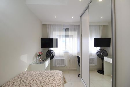 Quarto 1 de apartamento à venda com 3 quartos, 70m² em Anil, Rio de Janeiro