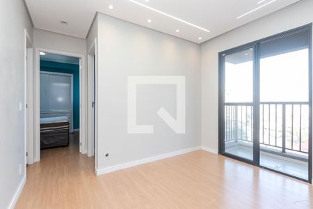 Sala de apartamento para alugar com 2 quartos, 40m² em Parque Maria Helena, São Paulo