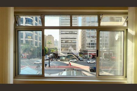 Vista da Sala de apartamento para alugar com 3 quartos, 120m² em Bela Vista, São Paulo