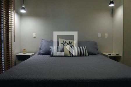 Quarto de apartamento à venda com 2 quartos, 68m² em Copacabana, Rio de Janeiro