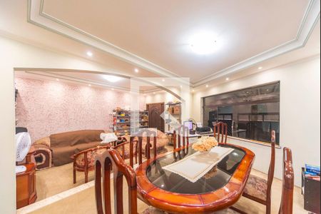 Sala de casa à venda com 3 quartos, 300m² em Cidade São Jorge, Santo André