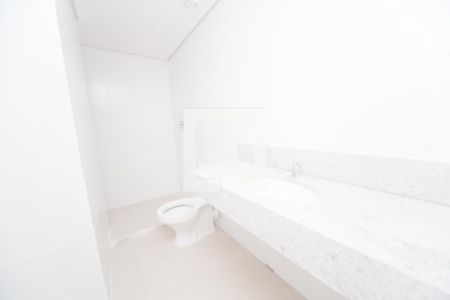 Banheiro suite 1 de apartamento à venda com 2 quartos, 73m² em Santa Lúcia, Belo Horizonte