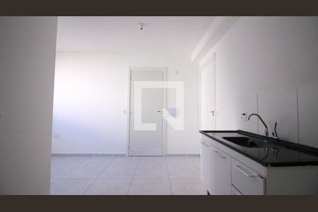 Sala/Cozinha de apartamento para alugar com 1 quarto, 34m² em Cidade São Mateus, São Paulo