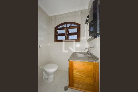 Banheiro de casa para alugar com 1 quarto, 68m² em Quitaúna, Osasco