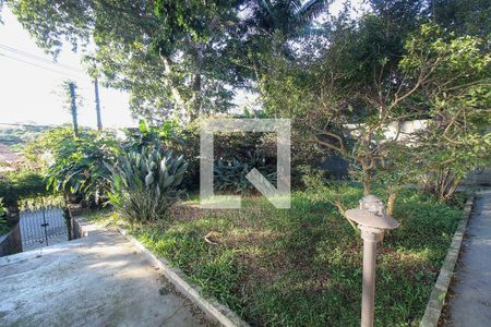 Área externa de casa para alugar com 4 quartos, 790m² em Vila Pirajussara, São Paulo