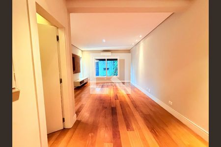 Sala de TV de casa para alugar com 4 quartos, 250m² em Brooklin, São Paulo