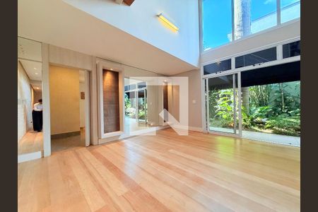 Sala de casa para alugar com 4 quartos, 250m² em Brooklin, São Paulo