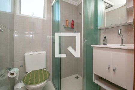 Banheiro de apartamento à venda com 2 quartos, 64m² em Vila Bertioga, São Paulo