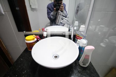 Banheiro de casa para alugar com 1 quarto, 70m² em Jardim Vale das Virtudes, São Paulo