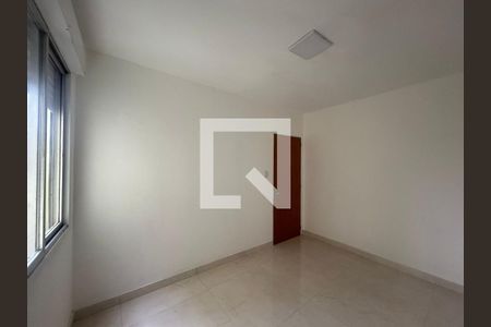Quarto  de apartamento para alugar com 1 quarto, 44m² em Marechal Rondon, Canoas