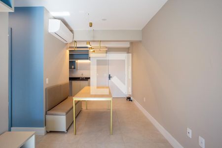 Sala de apartamento para alugar com 2 quartos, 54m² em Indianópolis, São Paulo