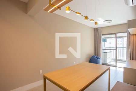 Sala de apartamento para alugar com 2 quartos, 54m² em Indianópolis, São Paulo