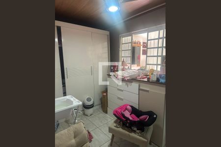 Quarto 2 de kitnet/studio para alugar com 2 quartos, 50m² em Sagrada Família, Belo Horizonte