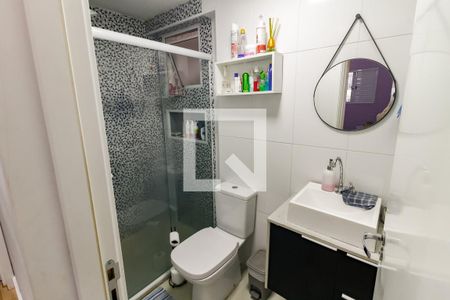 Banheiro Corredor de apartamento à venda com 2 quartos, 64m² em Parque Assuncao, Taboão da Serra