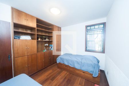 casa 1 - quarto 1 de casa de condomínio à venda com 4 quartos, 430m² em Ville de Montagne, Nova Lima