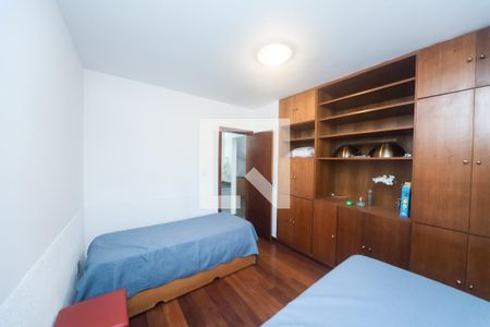 casa 1 - quarto 1 de casa de condomínio à venda com 4 quartos, 430m² em Ville de Montagne, Nova Lima