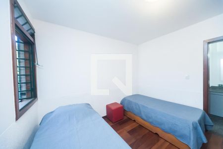 casa 1 - quarto 1 de casa de condomínio à venda com 4 quartos, 430m² em Ville de Montagne, Nova Lima