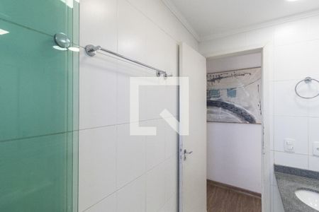 Banheiro de apartamento para alugar com 2 quartos, 49m² em Protendit, São Paulo