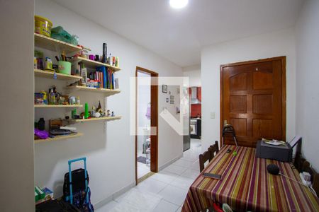 Sala de apartamento para alugar com 2 quartos, 75m² em Sete Pontes, São Gonçalo