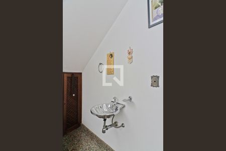 Escada de casa à venda com 3 quartos, 130m² em Jardim São Paulo, São Paulo