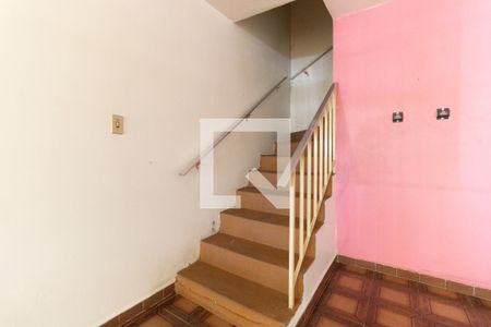 Escada de casa à venda com 2 quartos, 104m² em Sacoma, São Paulo