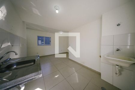 Sala/Cozinha e Área de Serviço de apartamento para alugar com 1 quarto, 30m² em Tremembé, São Paulo