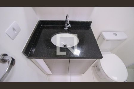 Banheiro de apartamento para alugar com 1 quarto, 30m² em Jardim Angela (zona Leste), São Paulo
