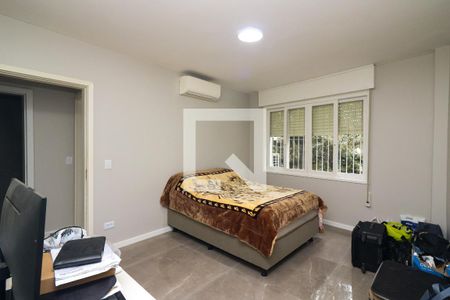 Quarto 1 de apartamento para alugar com 3 quartos, 105m² em Santo Antônio, Porto Alegre