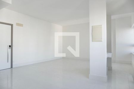 Sala e quarto  de kitnet/studio à venda com 1 quarto, 44m² em Savassi, Belo Horizonte
