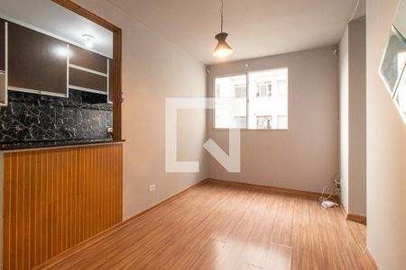 Apartamento à venda com 2 quartos, 52m² em Pinheirinho, Curitiba